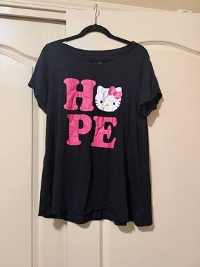 Hello Kitty Black Tee with White Print Torrid size 2